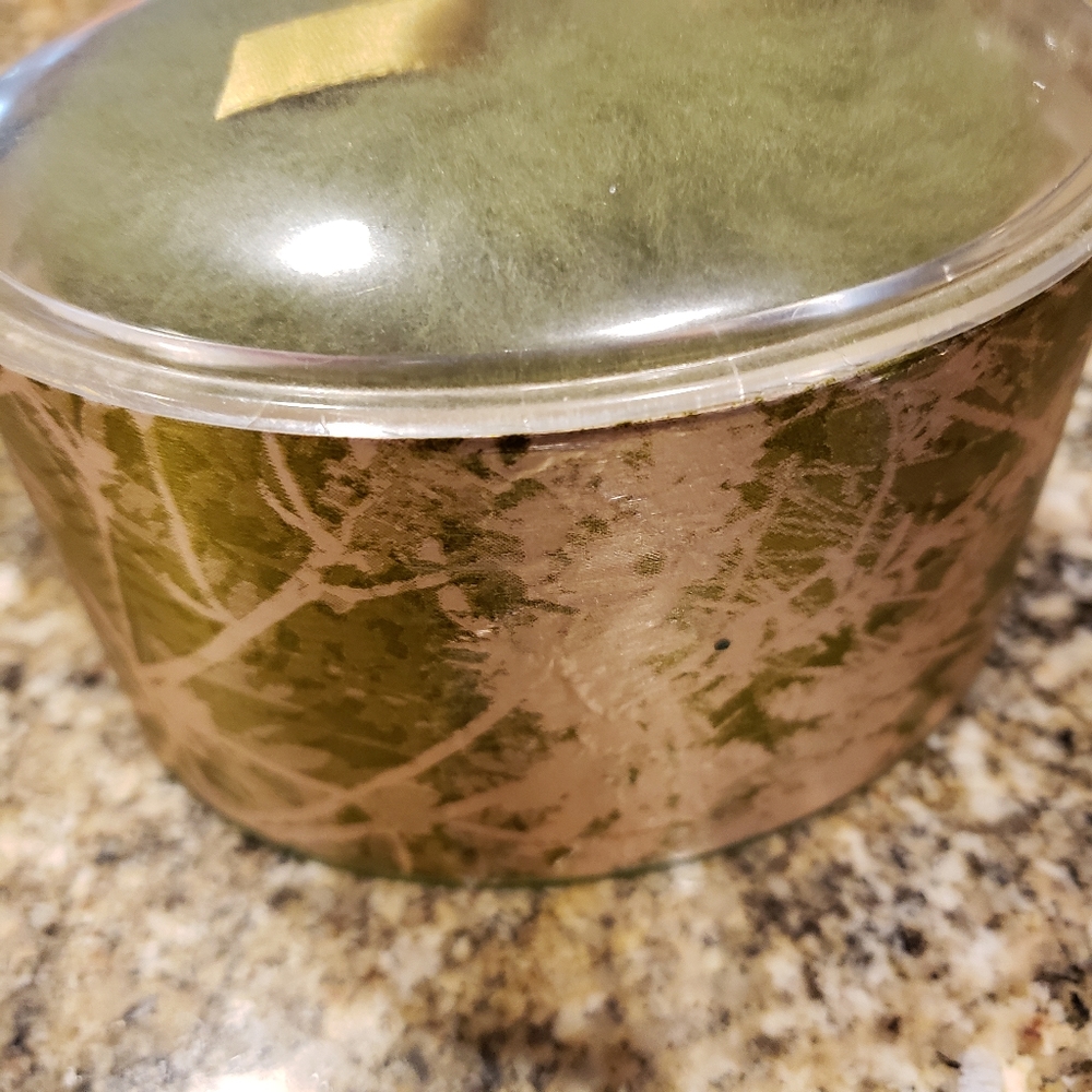 Vintage Fabrege Powder & Puff Aphrodisiac Scent - Picture 5 of 5